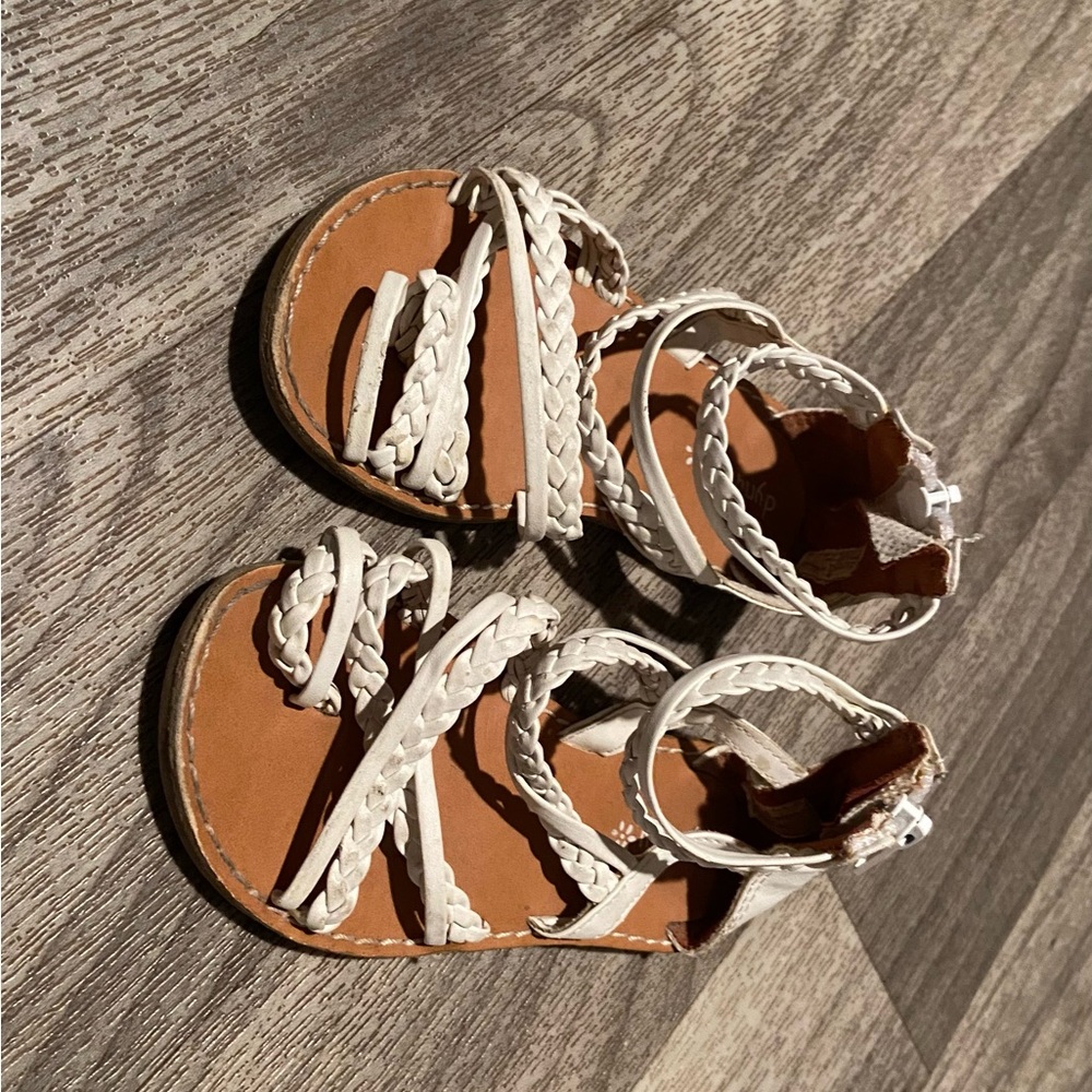 Dynasty girls sz 8 gladiator sandals